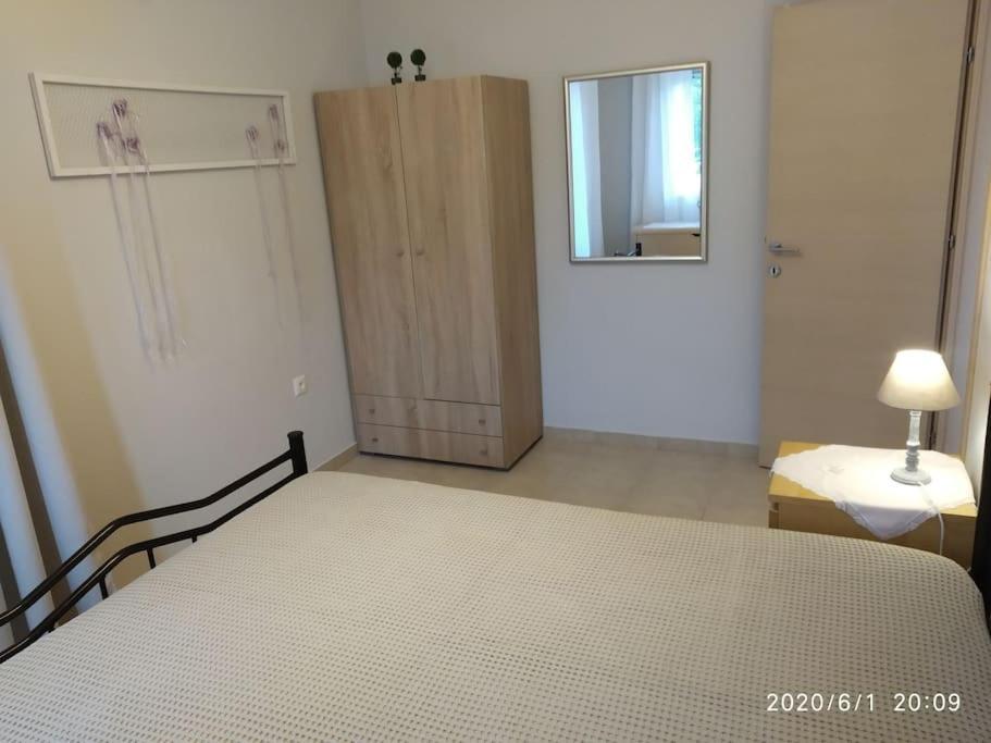 Anadora 2: Hospitable Stone House With Yard Appartement Alexandroupolis Buitenkant foto