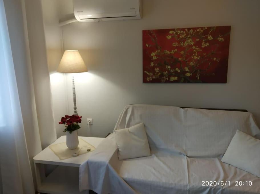 Anadora 2: Hospitable Stone House With Yard Appartement Alexandroupolis Buitenkant foto