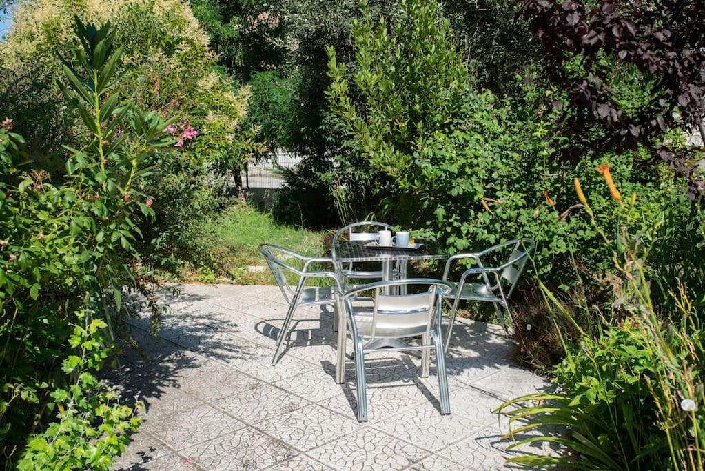 Anadora 2: Hospitable Stone House With Yard Appartement Alexandroupolis Buitenkant foto