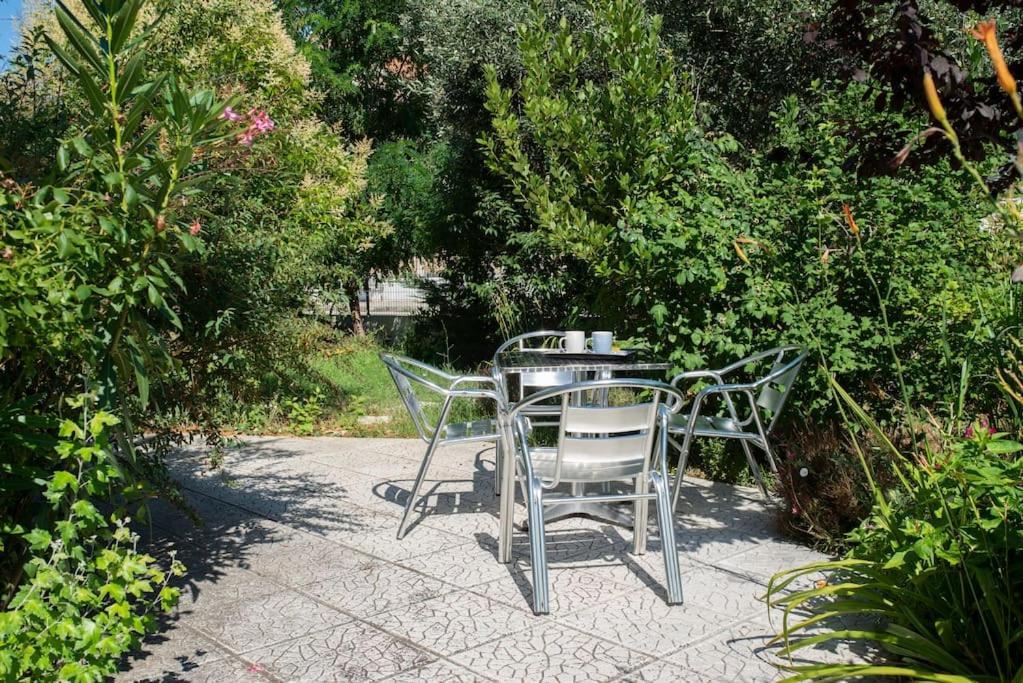 Anadora 2: Hospitable Stone House With Yard Appartement Alexandroupolis Buitenkant foto