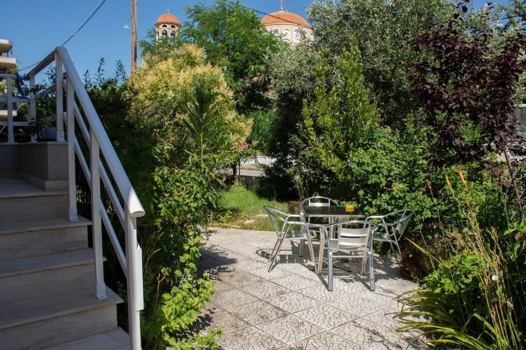 Anadora 2: Hospitable Stone House With Yard Appartement Alexandroupolis Buitenkant foto